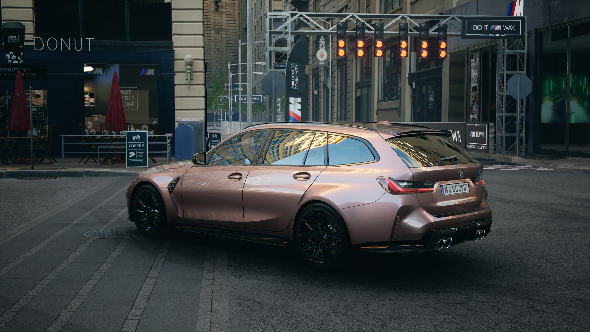 BMW Individual | BMW M3 Competition Touring in Velvet Orchid II 